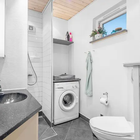 2 Bedroom Beautiful In V * Esbjerg