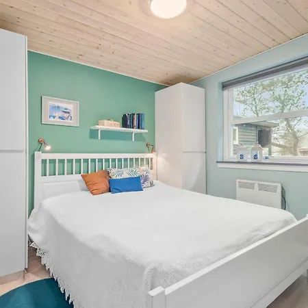 2 Bedroom Beautiful In V Hébergement de vacances Esbjerg