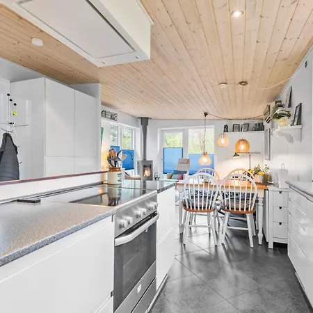 Hébergement de vacances 2 Bedroom Beautiful In V