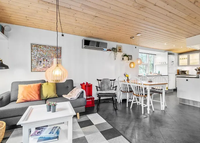 2 Bedroom Beautiful In V * Esbjerg